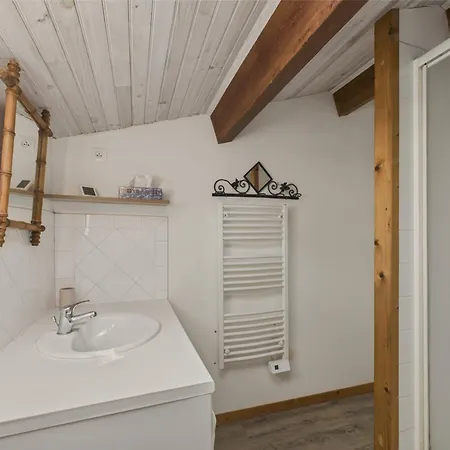 בית נופש Maison En Pierre Pour 4 Adultes,2 Enfants Avec Jardin סן-ונסן-סור-ז'אר