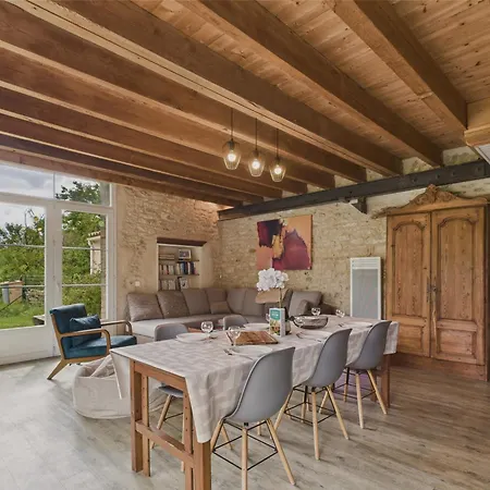 Maison En Pierre Pour 4 Adultes,2 Enfants Avec Jardin סן-ונסן-סור-ז'אר